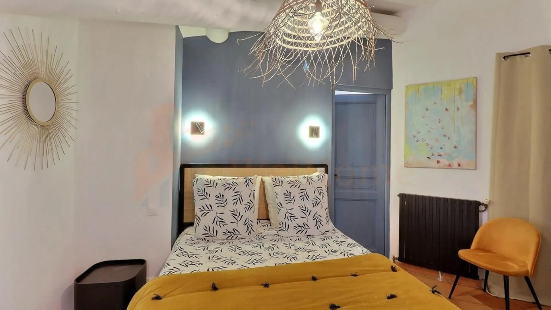The Provencal Escape - Swimming Pool Apartment Trets 0*,  France
